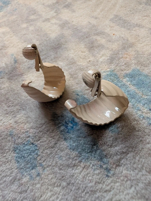 Vintage Beige Metal Crinkled Hoop Earrings Retro Iconic MCM