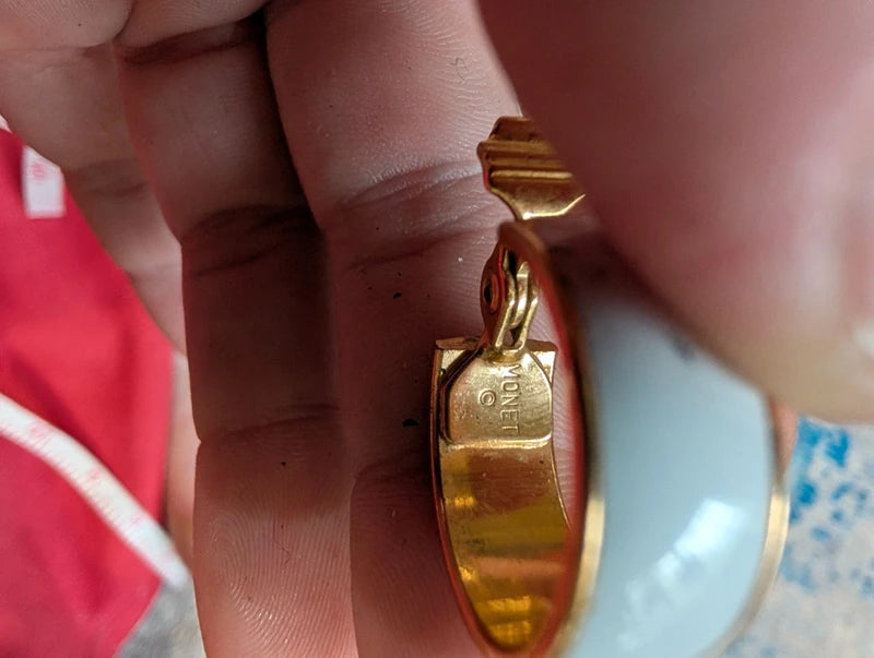 intage Monet White & Gold-Tone Clip-On Hoop Earrings 80s Retro