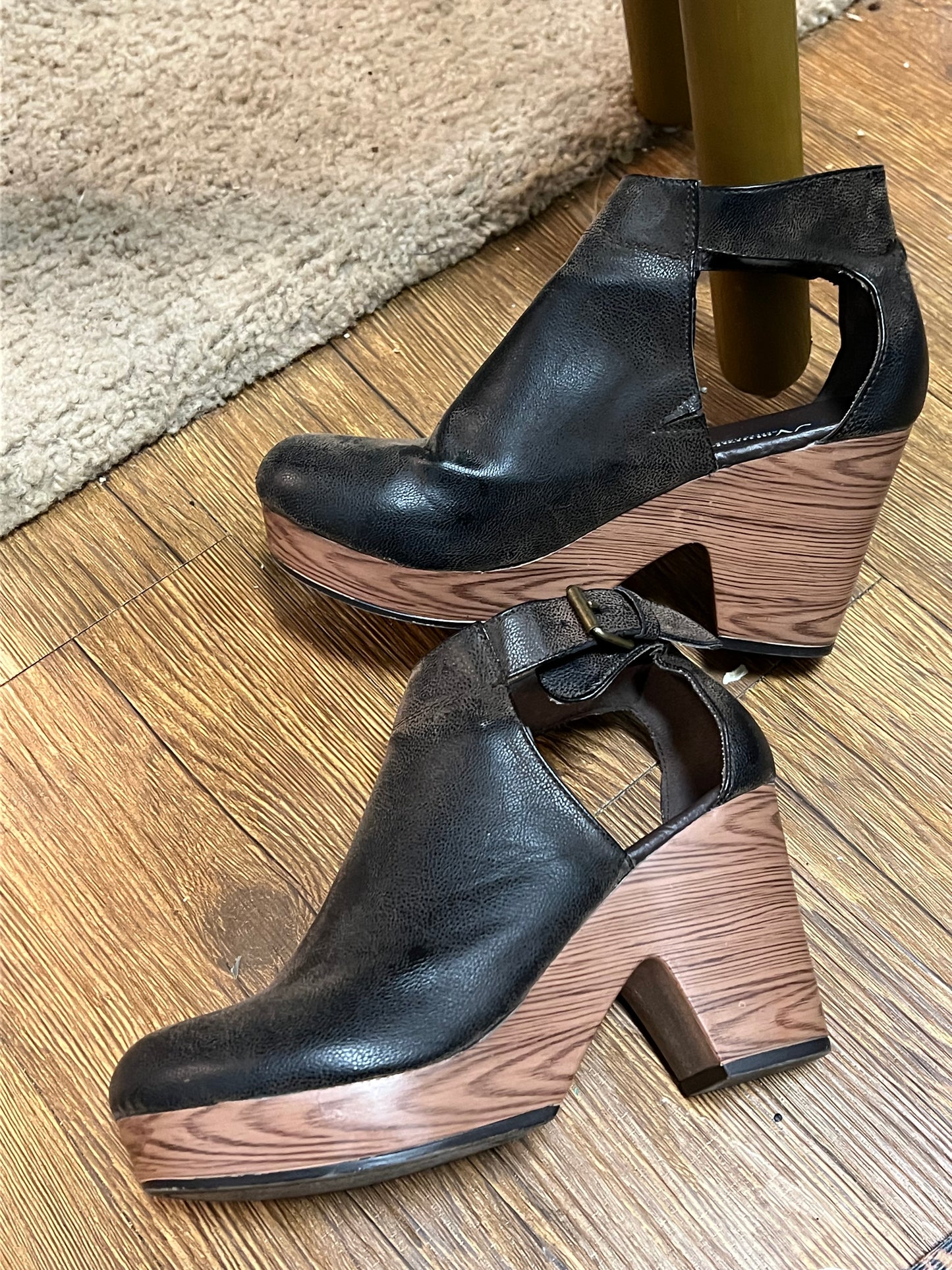 Natural Reflections Ancora Black Wedge Clog Ankle Boot size 7.5