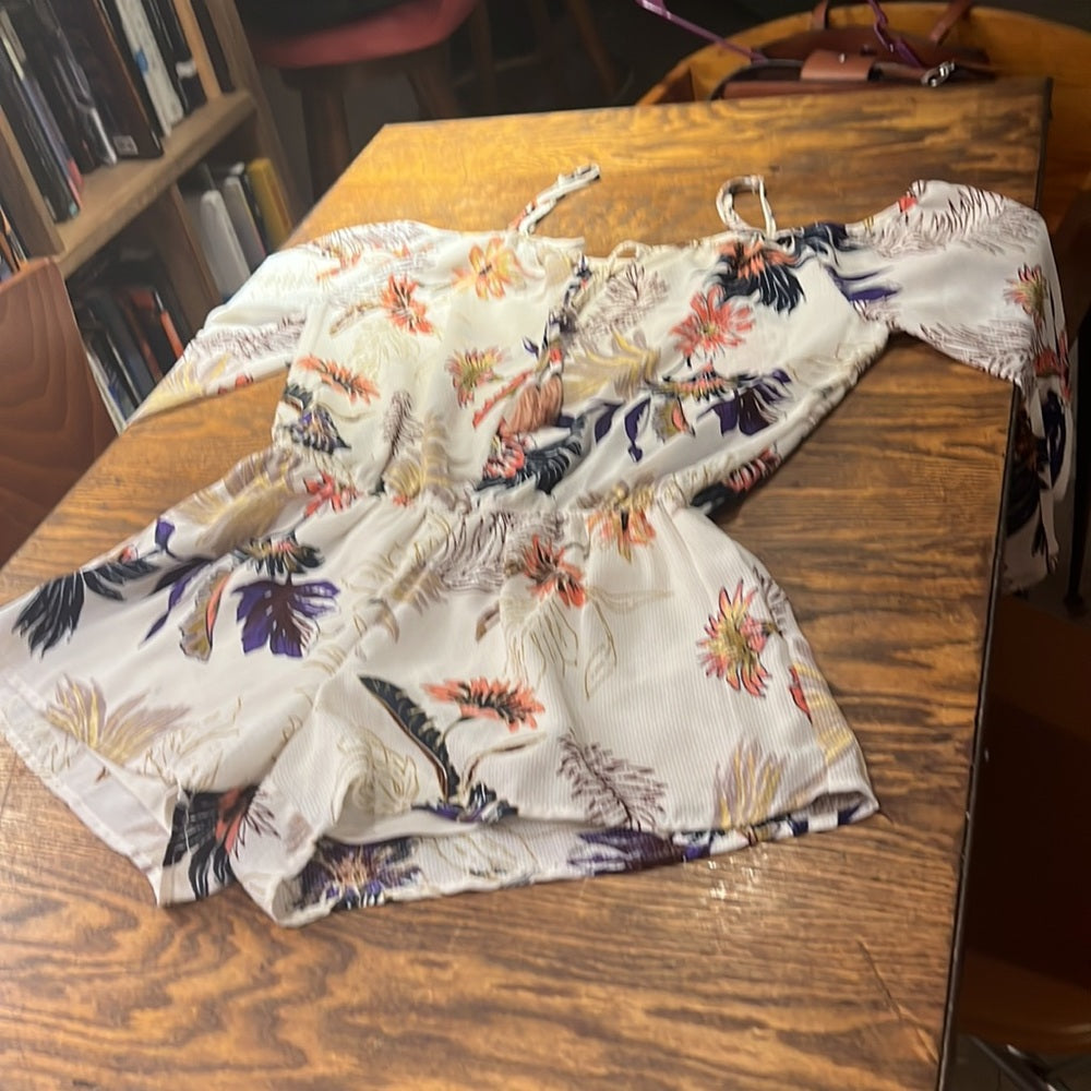Lovestitch Open Shoulder Floral Romper Size M
