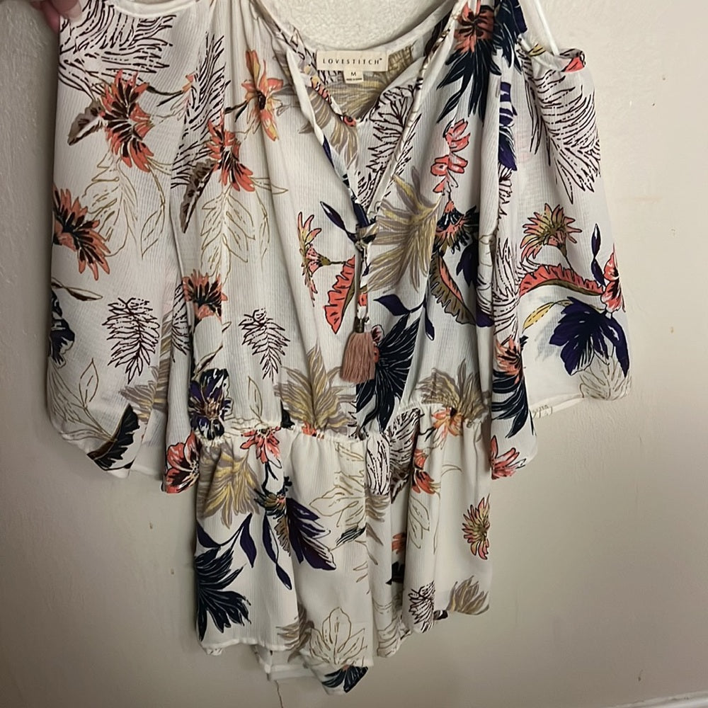 Lovestitch Open Shoulder Floral Romper Size M