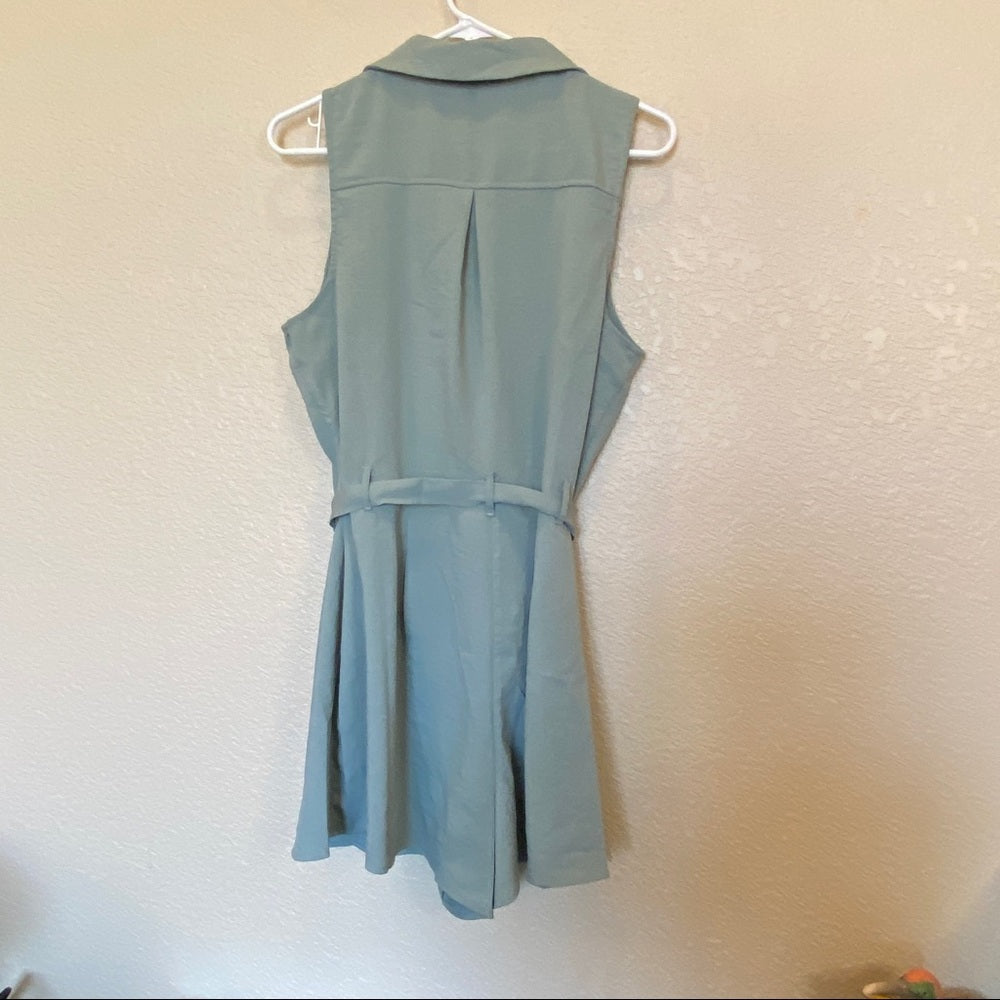 NWT TRIXXI clothing company Romper Francesca's NWT green shorts wrap XL