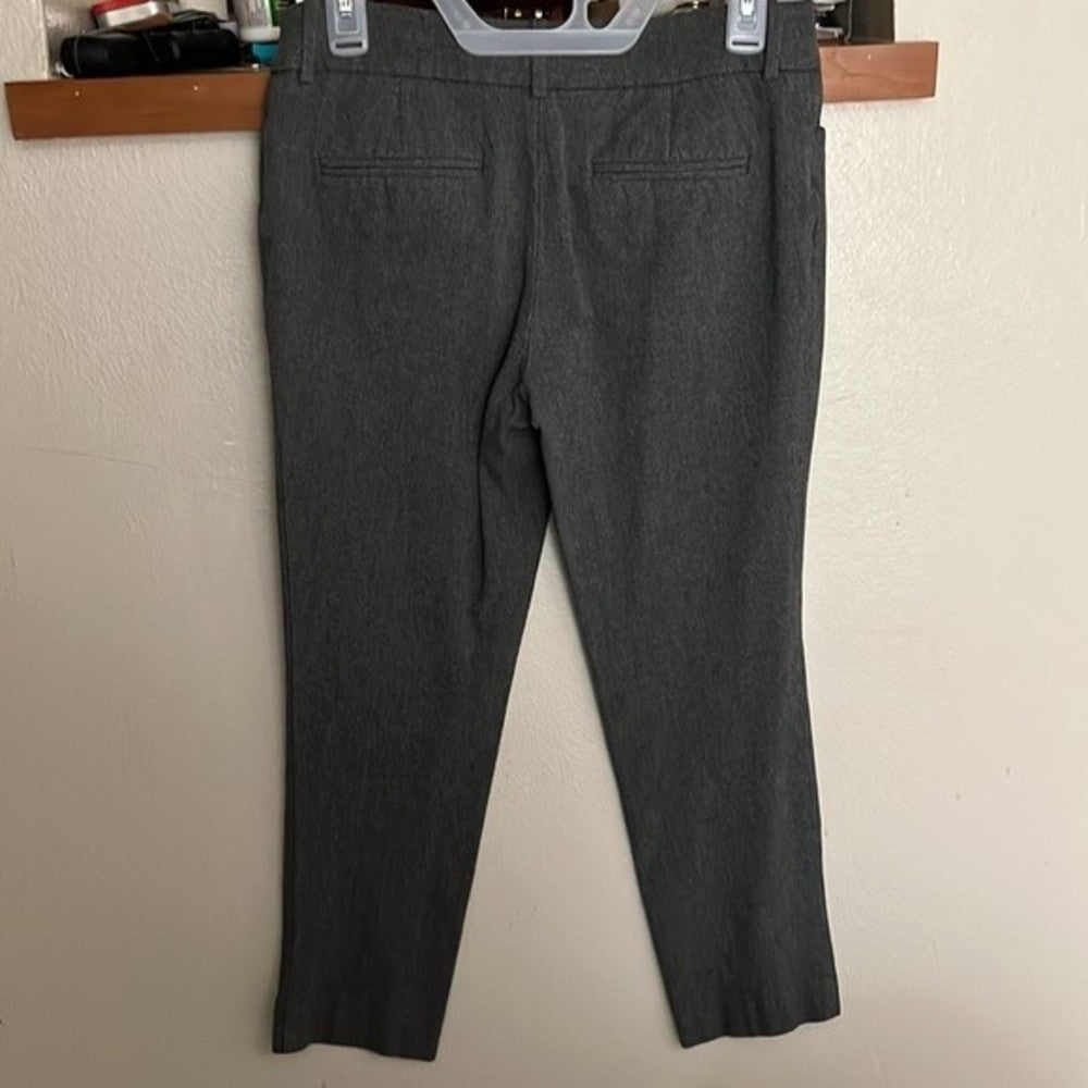 Perfect Condition Grey Stretch Cropped Slacks Size 2