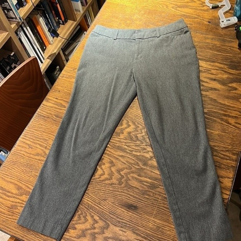 Perfect Condition Grey Stretch Cropped Slacks Size 2