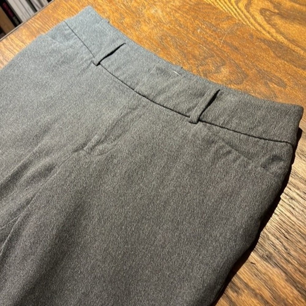 Perfect Condition Grey Stretch Cropped Slacks Size 2