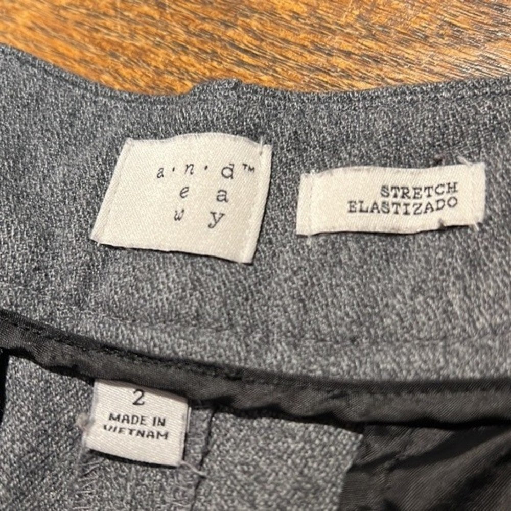 Perfect Condition Grey Stretch Cropped Slacks Size 2