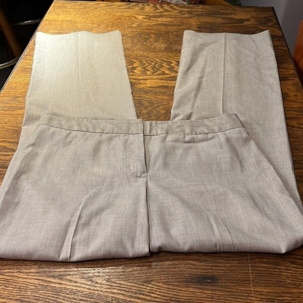 Isaac Mizrahi Beige Straight Leg Slacks Size 6