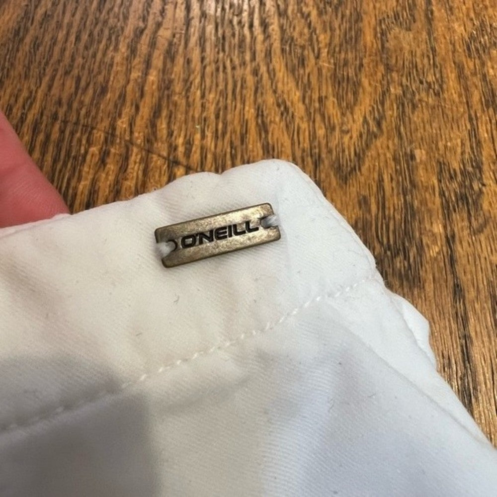 White O’Neill Pleated Shorts w/ Pockets size L