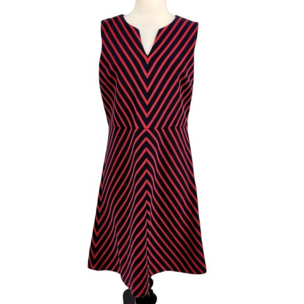 Elizabeth McKay Navy & Red Chevron Stripe Dress