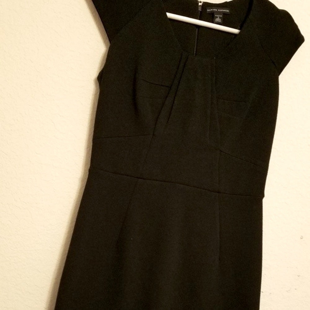 Banana Republic Fitted Sheath Dress Size 2 (XS)