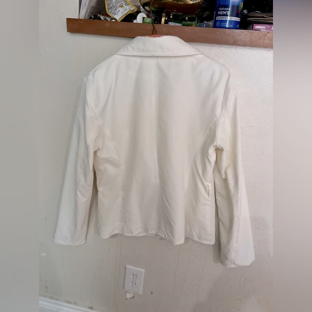 NWOT Cache White Bomber Jacket/ Winter Coat size M