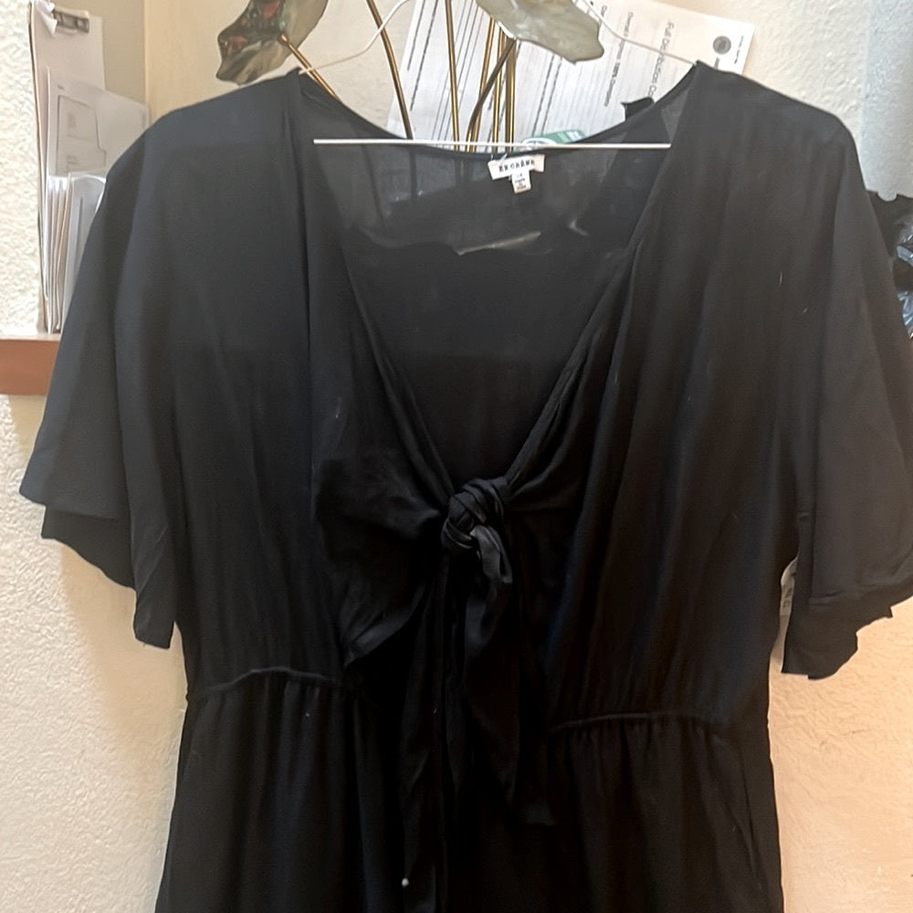 En Crème wide leg jumpsuit with tie front and paisley detail