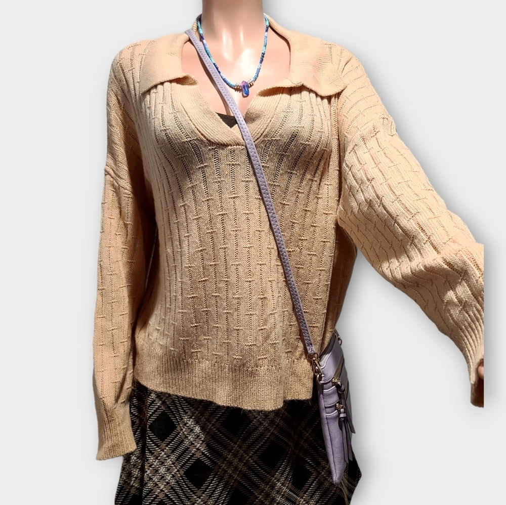 Vegan Leather Functional Multipocket Lavender Crossbody Bag by Isabelle