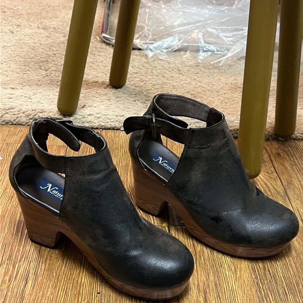 Natural Reflections Ancora Black Wedge Clog Ankle Boot size 7.5
