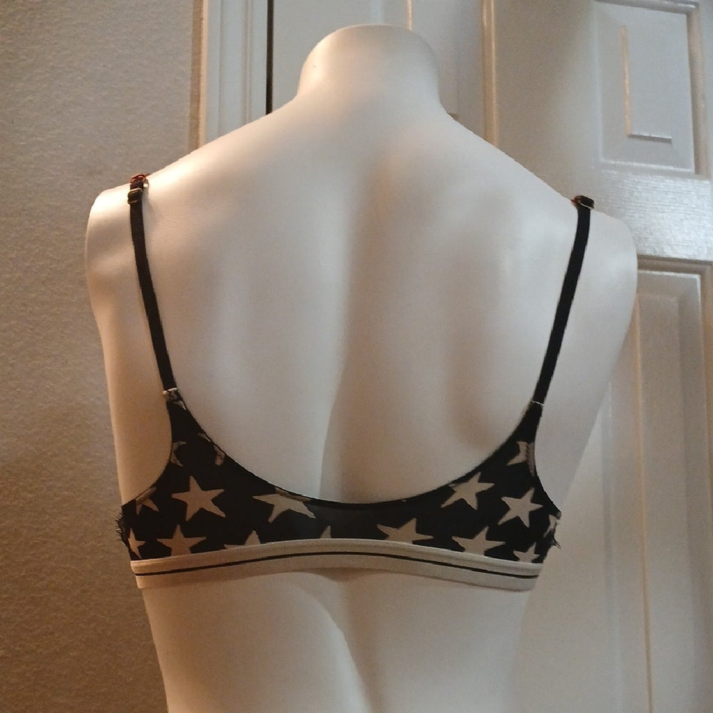 Source Unknown Black and Tan Lace Bralette