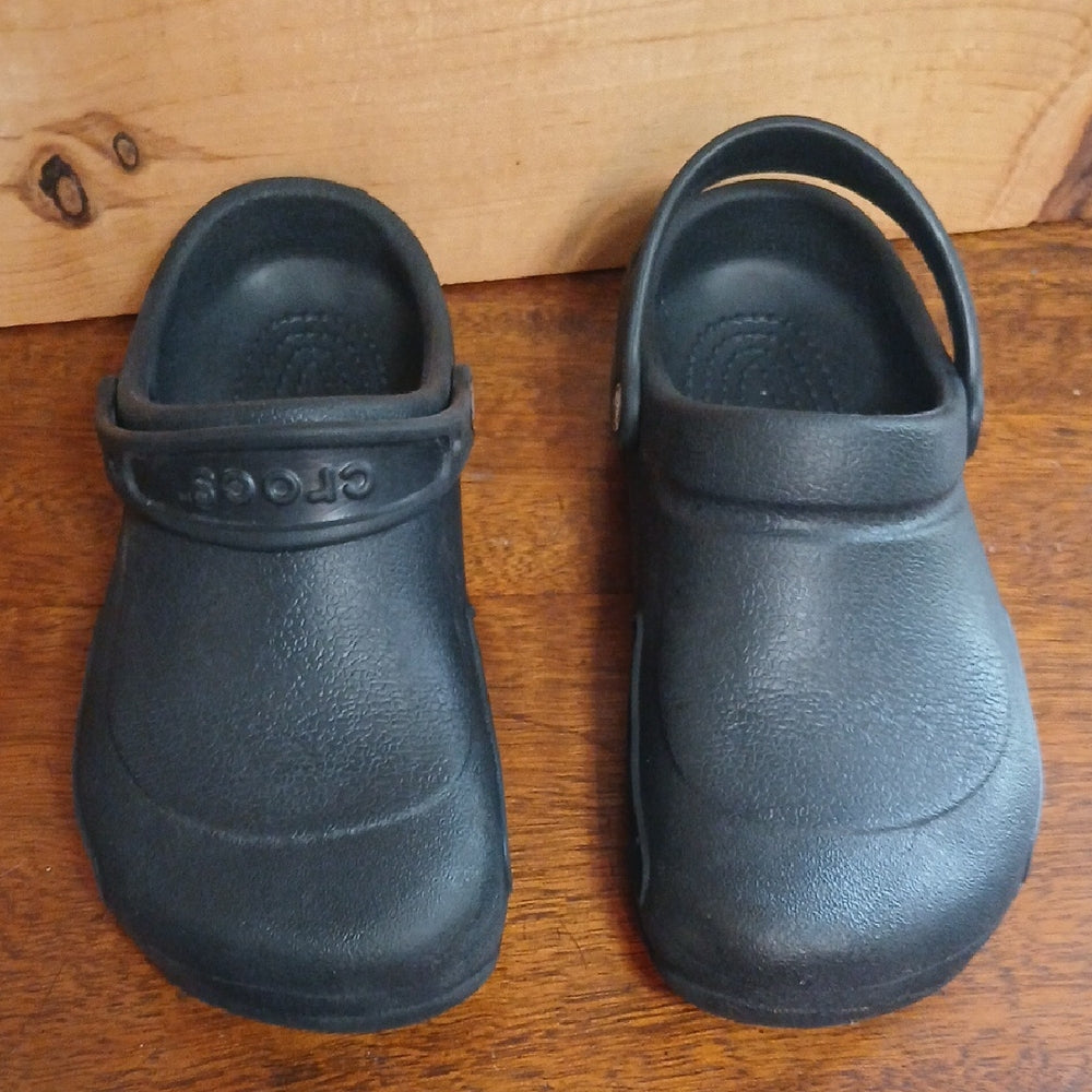 CROCS Black Sandals with Signature Comfort size: Men- 8, Women- 10