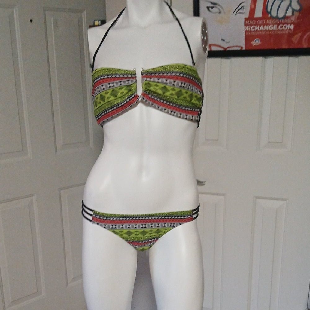 Green Patterned Bikini Set