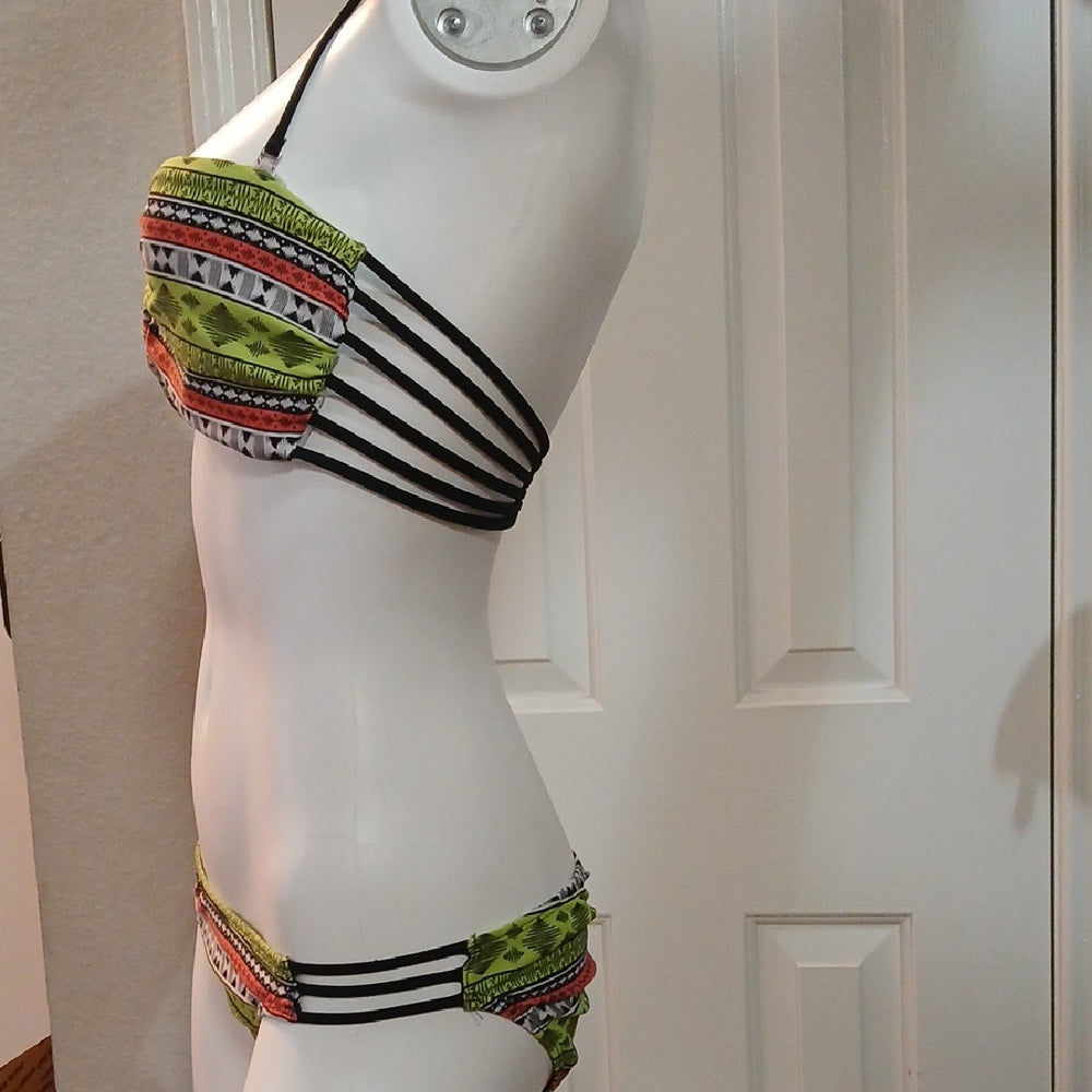 Green Patterned Bikini Set