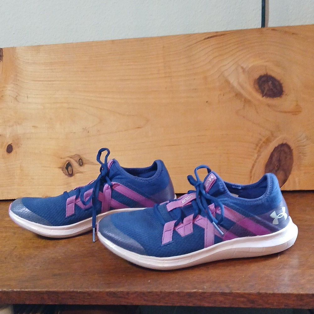 Under Armour Women's Athletic Shoes in Blue and Pink