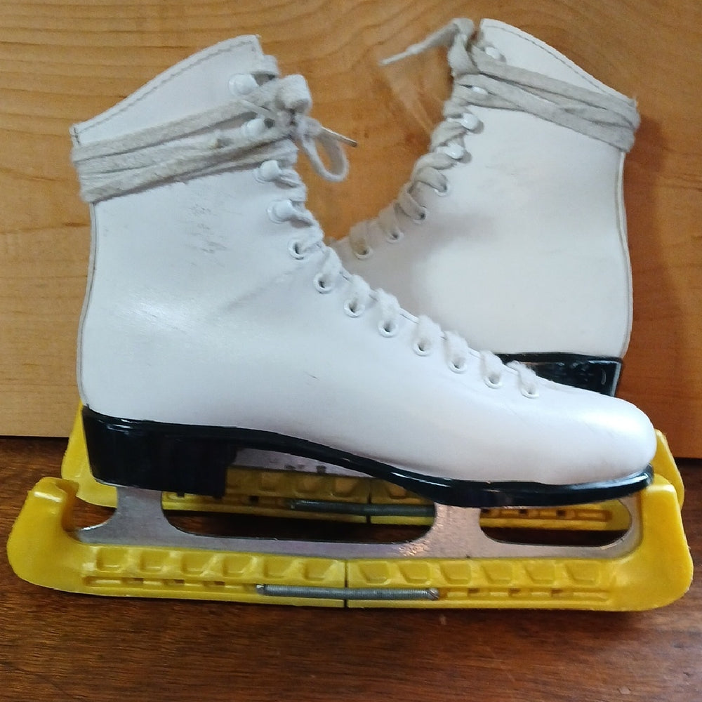 Lange Youth White Ice Skates with Yellow Guards