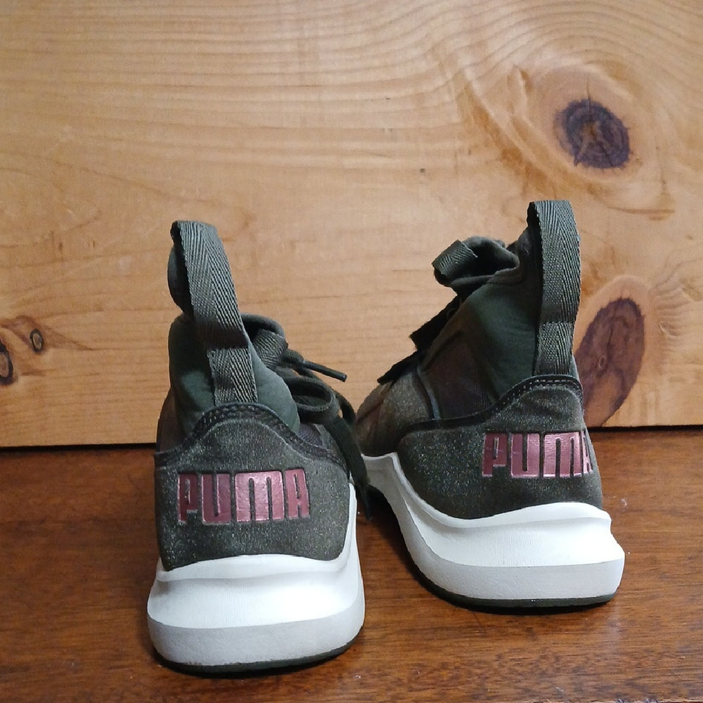 NWOT Puma Women's Olive Athletic Sneakers Size 6