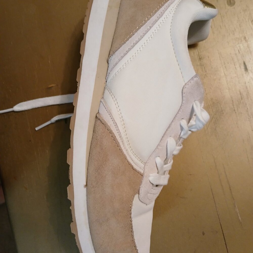 J. Crew Tan and White Leather Sneakers Size 8.5