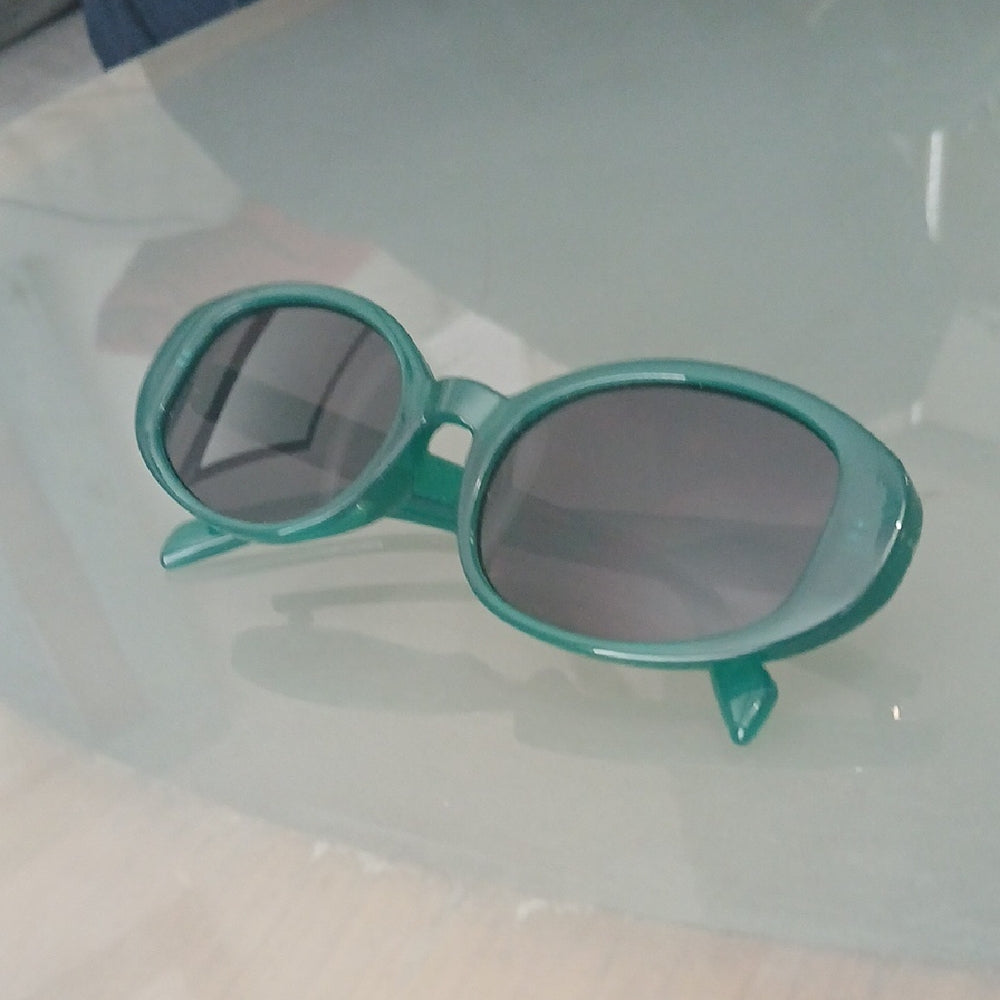 Vintage Stylish Green Oval Sunglasses