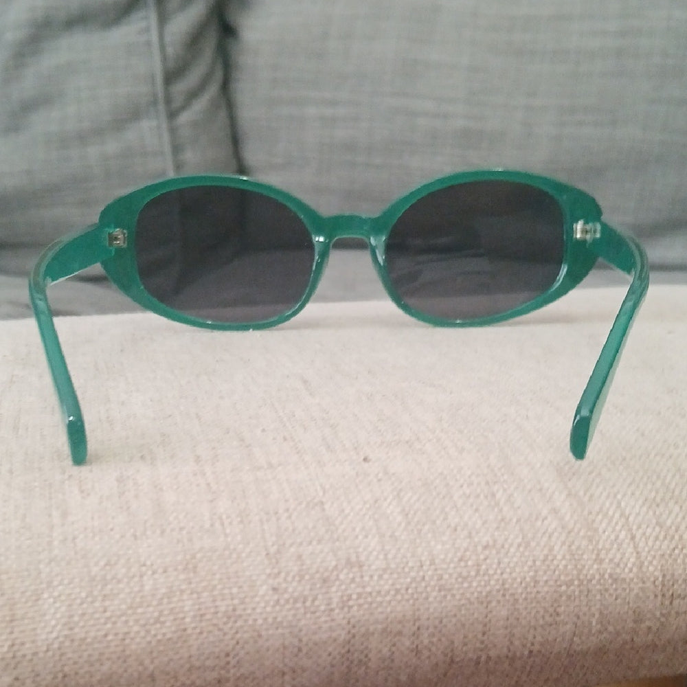 Vintage Stylish Green Oval Sunglasses