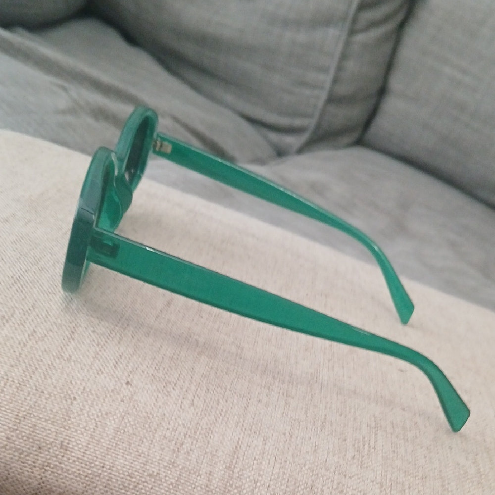 Vintage Stylish Green Oval Sunglasses