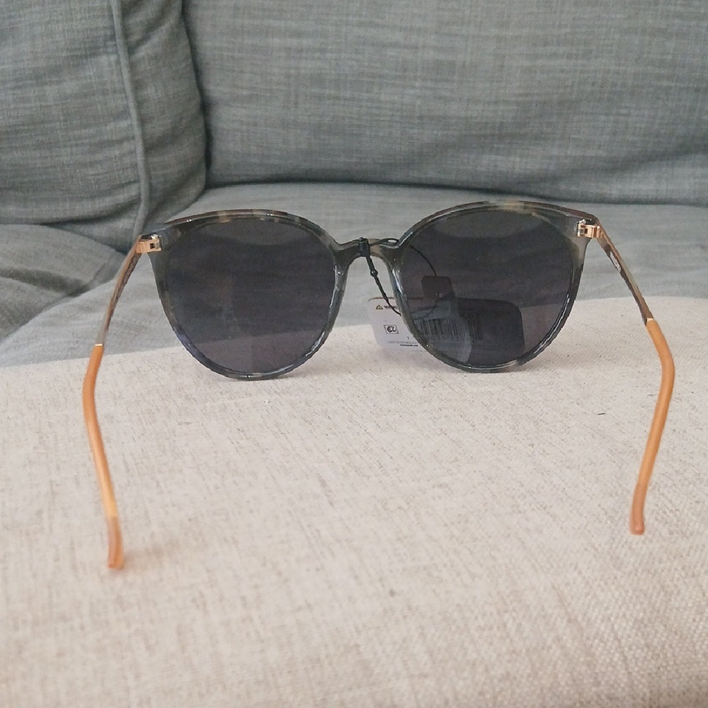 NWT Foster Grant Tortoiseshell Polarized Sunglasses