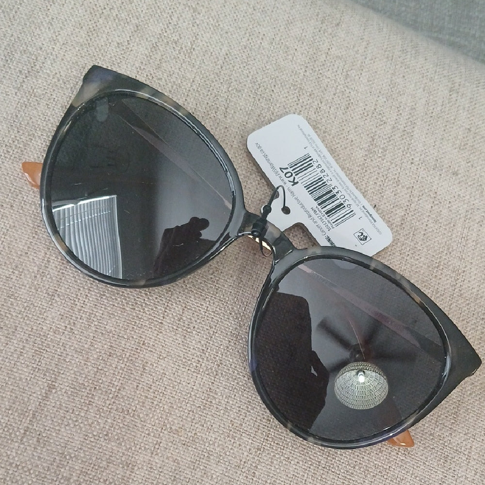 NWT Foster Grant Tortoiseshell Polarized Sunglasses