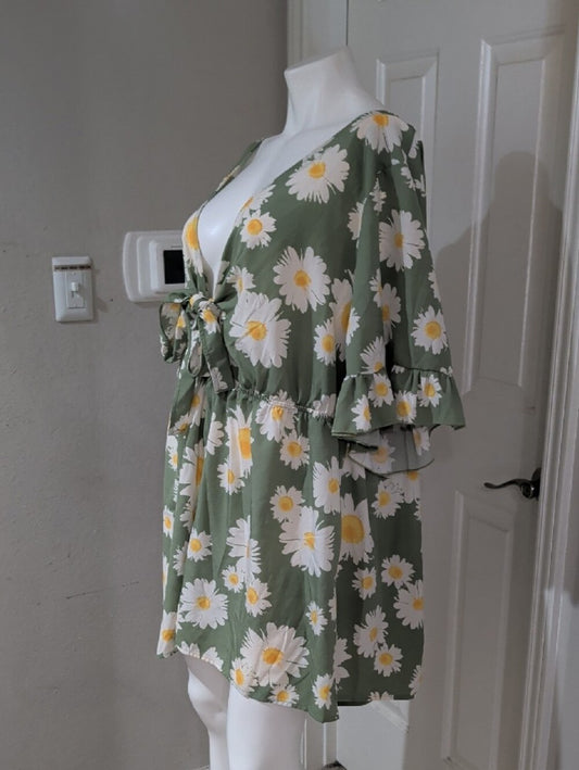 SHEIN Green Mini Romper with White Daisy Print Women's 7X