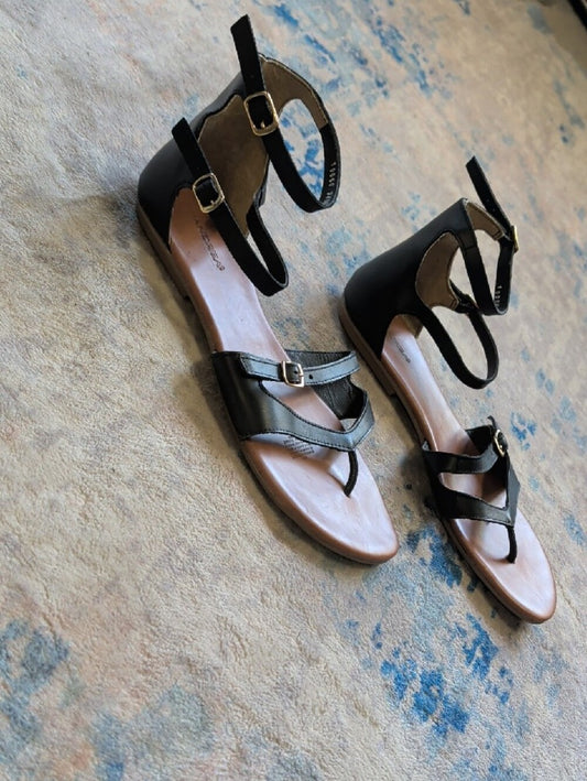 ANDREA FENZI Black Strappy Ankle Buckle Leather Sandals Women's 10 US