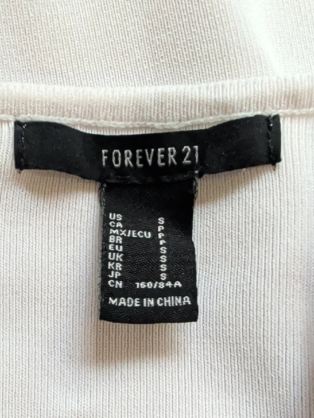 Forever 21 White Finely Ribbed Short Sleeve Cropped Tee Women's Small