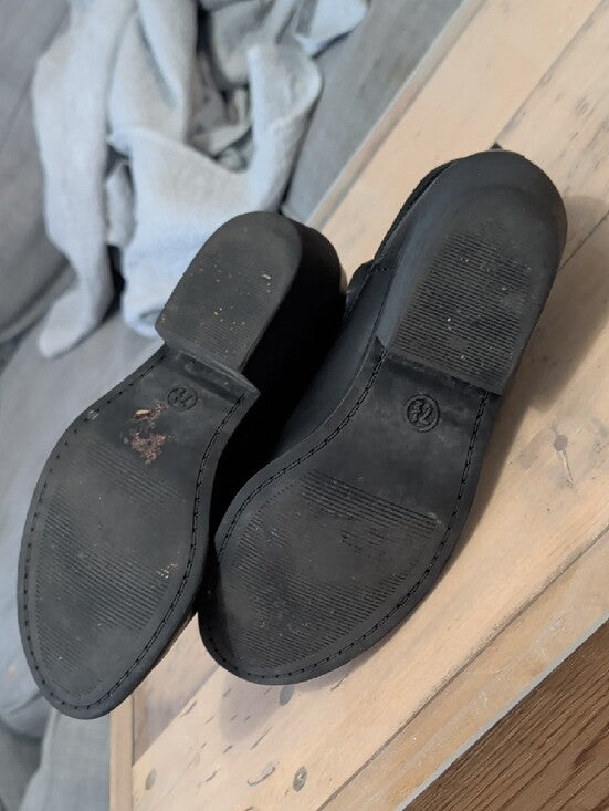 Universal Thread Black Faux Leather Slip-On Mules 7.5