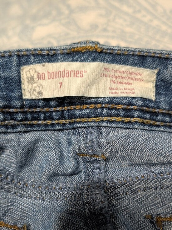 Retro No Boundaries Women's Skinny Jeans in Medium Blue Size 7 Y2K