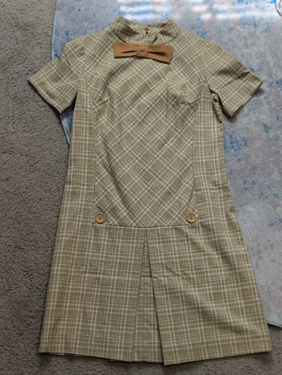 Retro Tan Plaid Short-Sleeve Dress with Bow Detail Handmade M/L