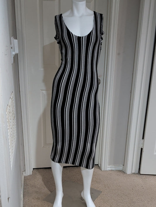 American Dream Black & White Vertical Scoop Neck Stripe Midi Dress Women's Small