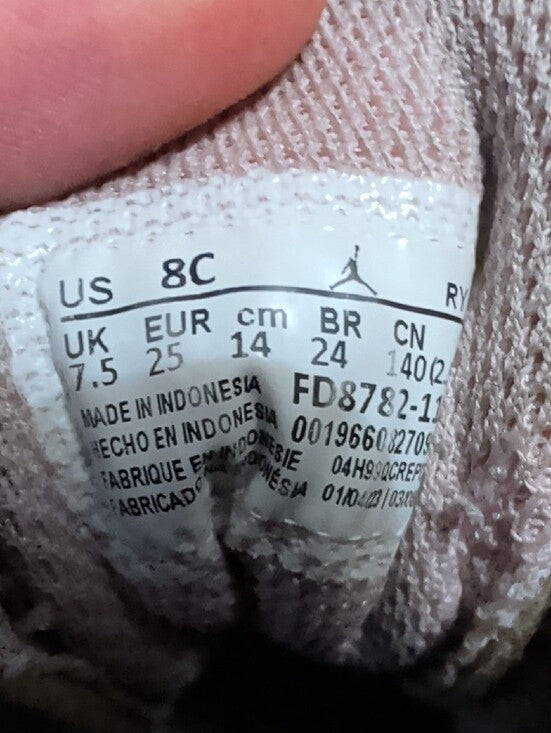 Air Jordan 1 Mid "Fierce Pink" Jordan Kids High-Top Sneakers - Pink & White Girls 8C US