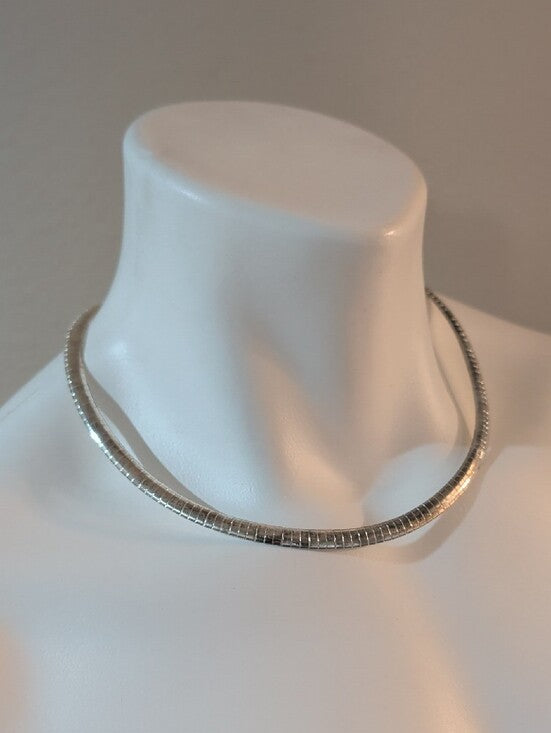 Vintage Silver Herringbone Necklace 17"