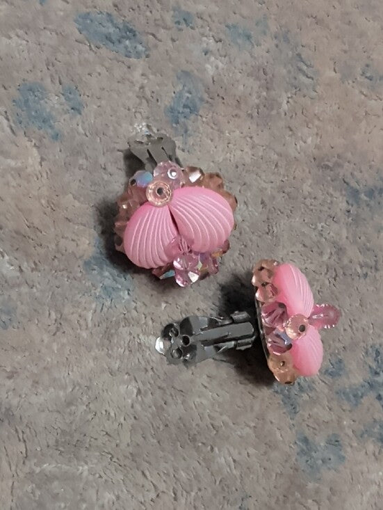 VTG Pink Crystal 1" Cluster Clip-On Earrings - Retro Costume Jewelry