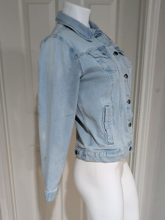 Time and Tru Light Wash Stretch Denim Jacket Women's Small
