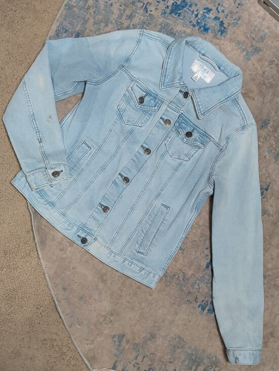 Time and Tru Light Wash Stretch Denim Jacket Women's Small