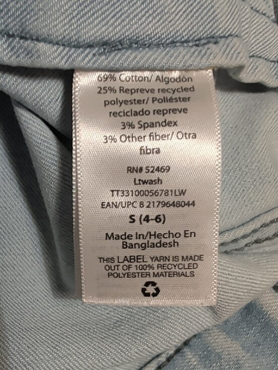 Time and Tru Light Wash Stretch Denim Jacket Women's Small