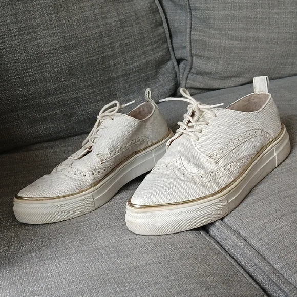 Perugia Stylish Cream Lace-Up Sneakers size 6.5 US/ 37 EU