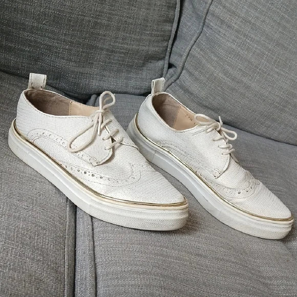 Perugia Stylish Cream Lace-Up Sneakers size 6.5 US/ 37 EU