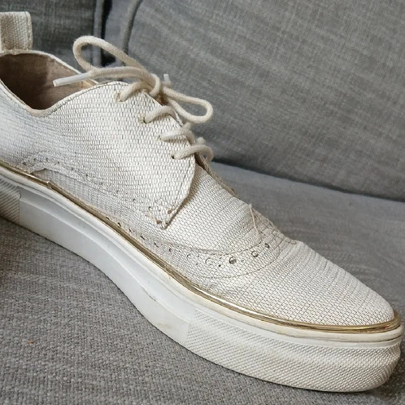 Perugia Stylish Cream Lace-Up Sneakers size 6.5 US/ 37 EU