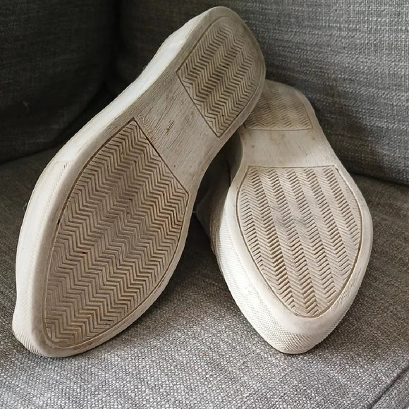 Perugia Stylish Cream Lace-Up Sneakers size 6.5 US/ 37 EU