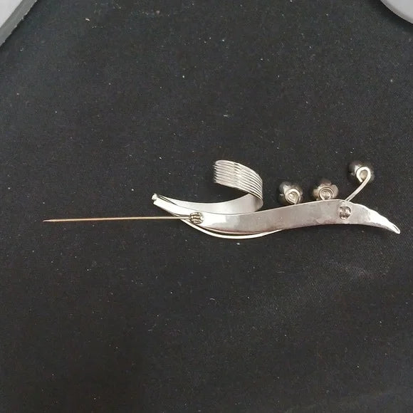 Vintage Elegant Silver Floral Brooch