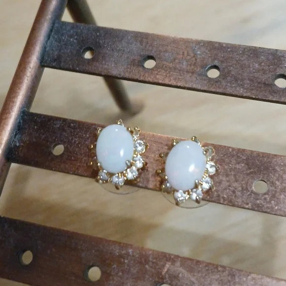 Elegant Gold and White Opal Stud Earrings